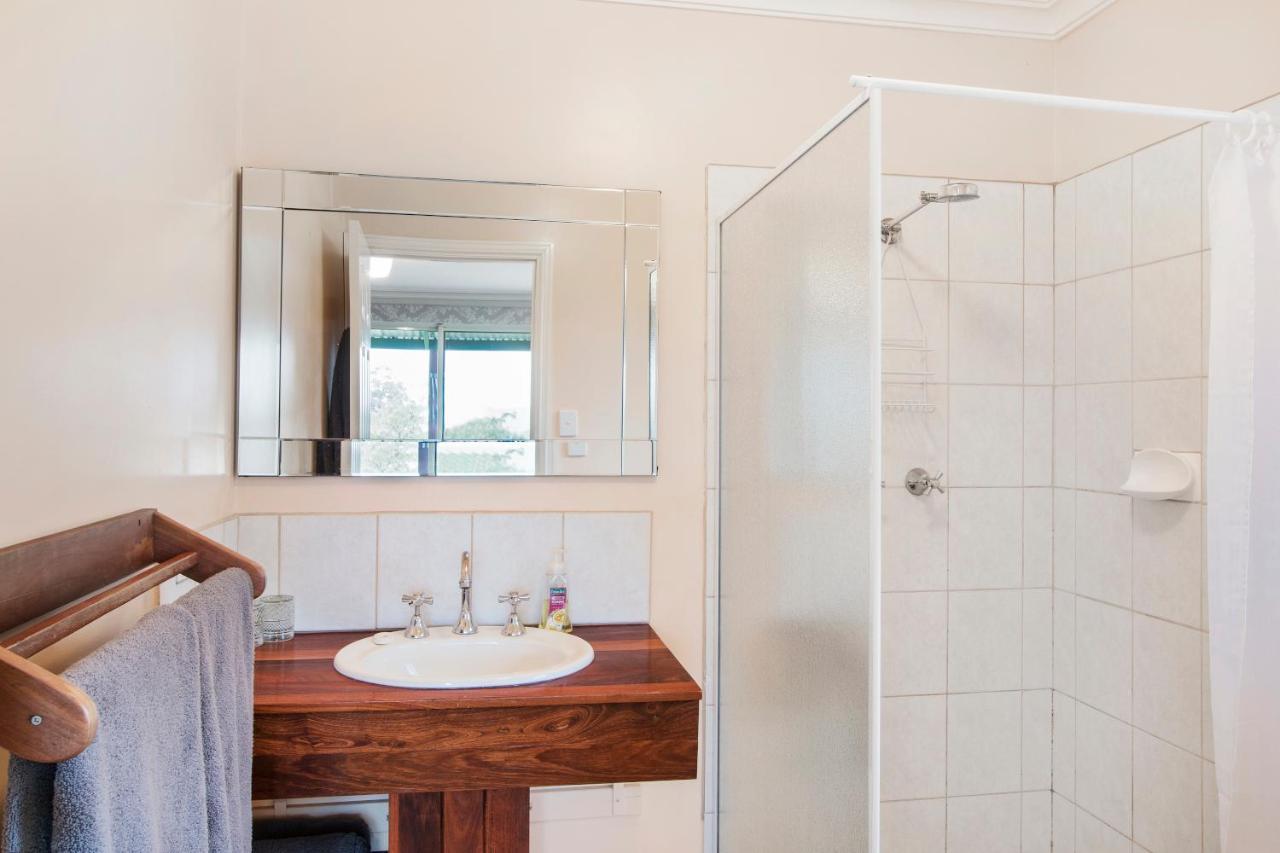 Shambhala Guesthouse Kangaroo Gully Экстерьер фото