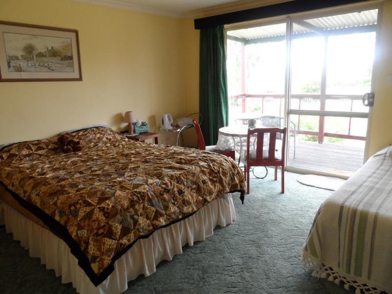 Shambhala Guesthouse Kangaroo Gully Экстерьер фото