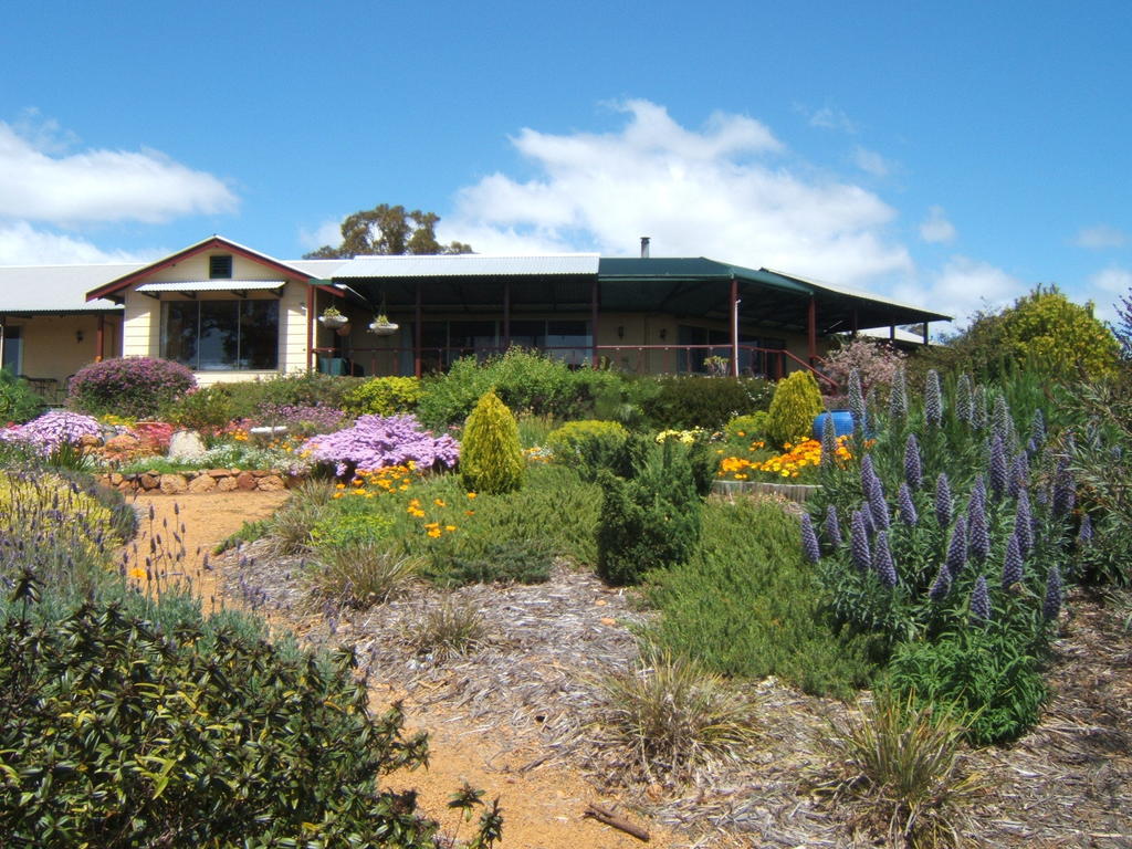 Shambhala Guesthouse Kangaroo Gully Экстерьер фото
