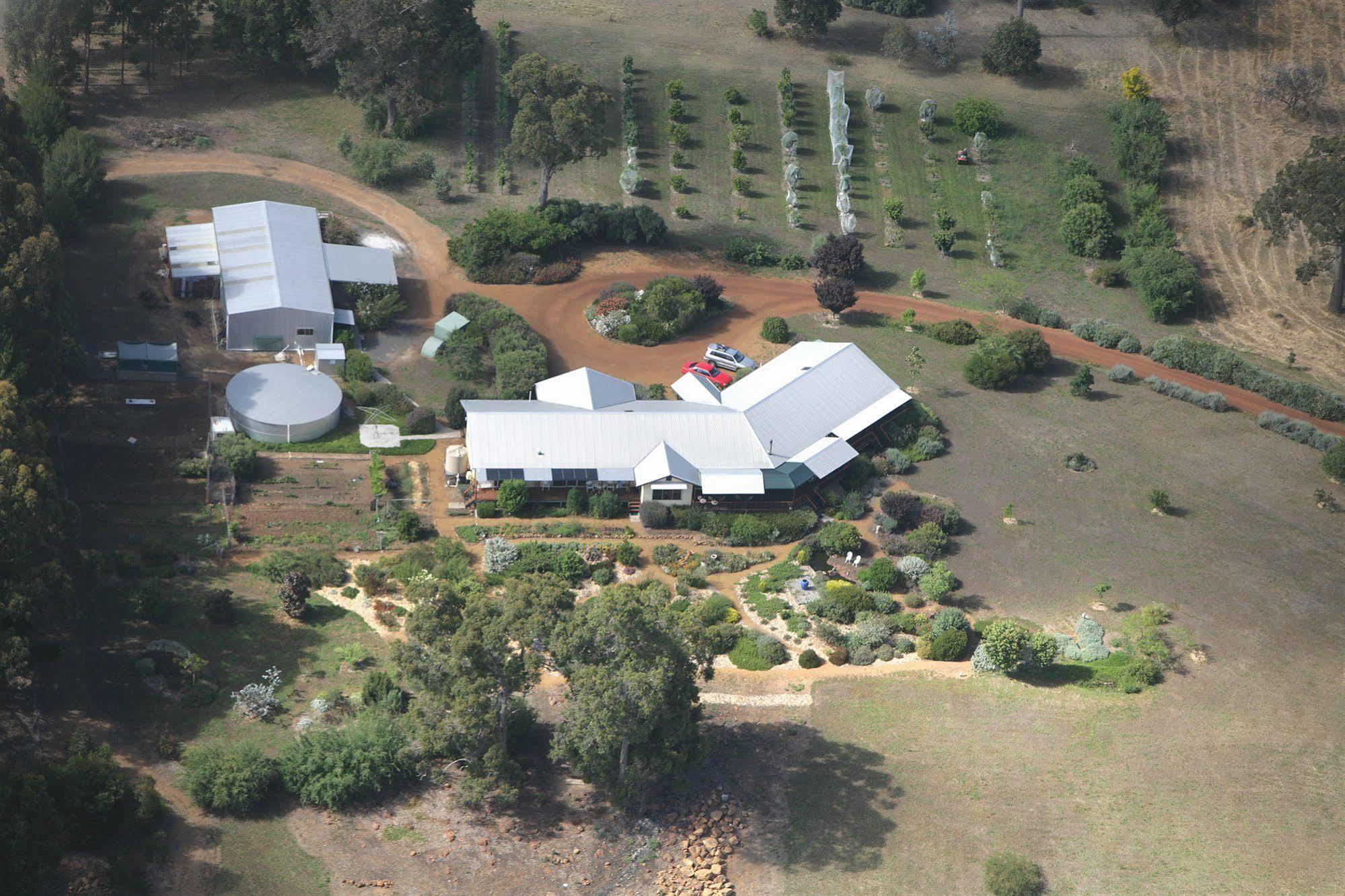 Shambhala Guesthouse Kangaroo Gully Экстерьер фото